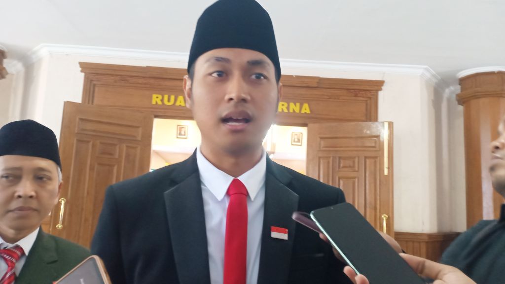 Bupati Tuban Kian Intens Komunikasi Sejumlah Parpol Jelang Pilkada 2024, Wabup Riyadi&nbsp;Ditinggal?