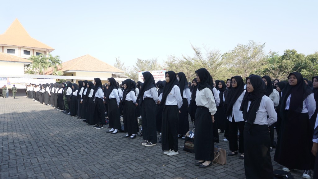 PKKMB: Unirow Konsisten Wujudkan Generasi Emas yang&nbsp;Berkarakter